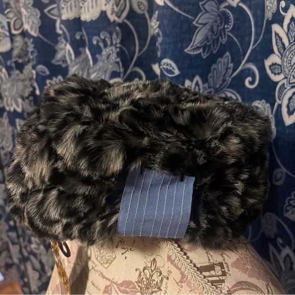 Albertus Swanepoel Faux Fur Black & Gray Hat For Target Cotton & Spandex Blend - Picture 4 of 10